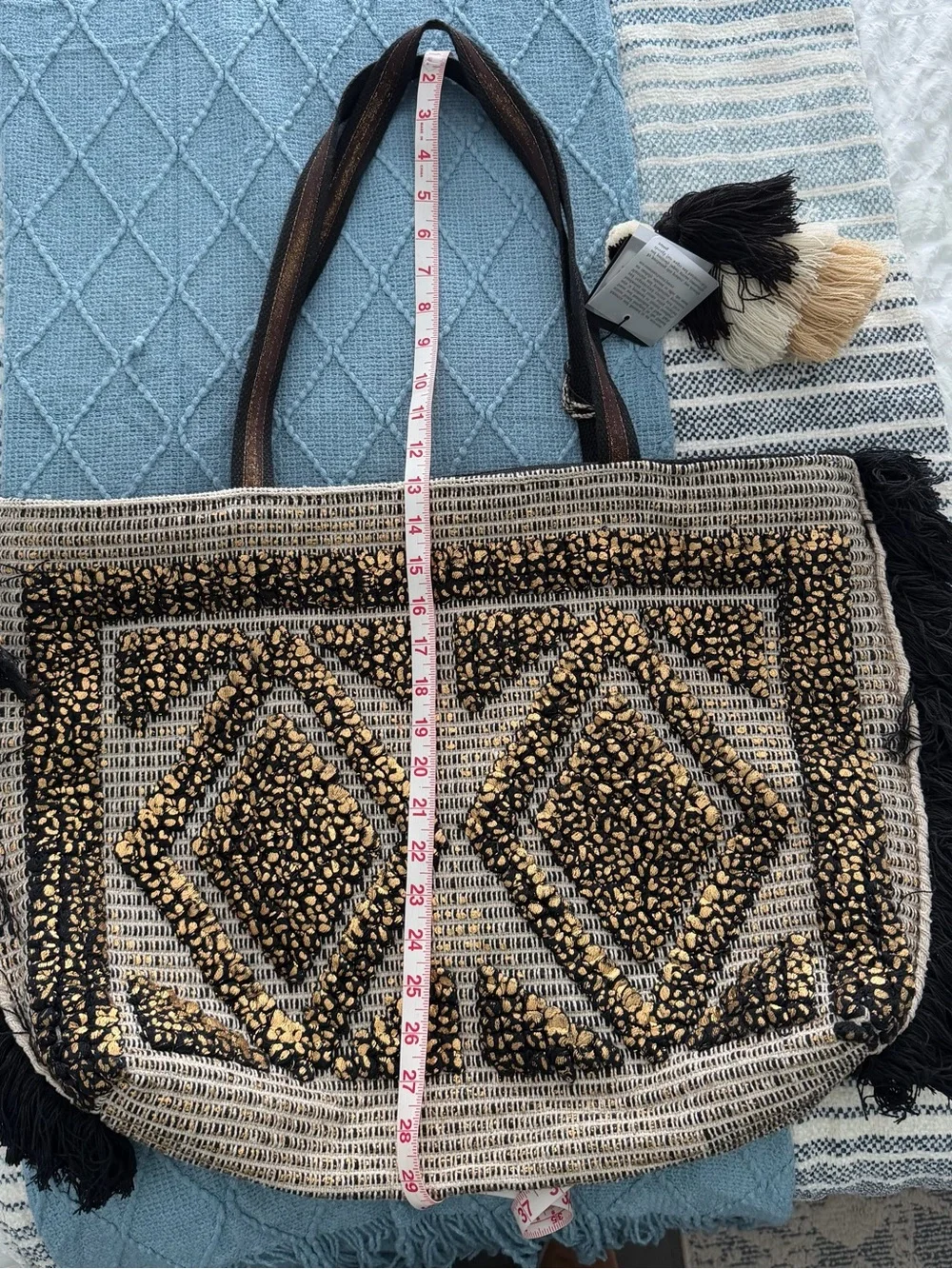 America & Beyond Tuft Tote NWT